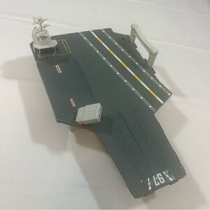 Matchbox Maverick Aircraft Carrier 2020 Mattel Sky Busters GNN28 Ship Wheels EUC